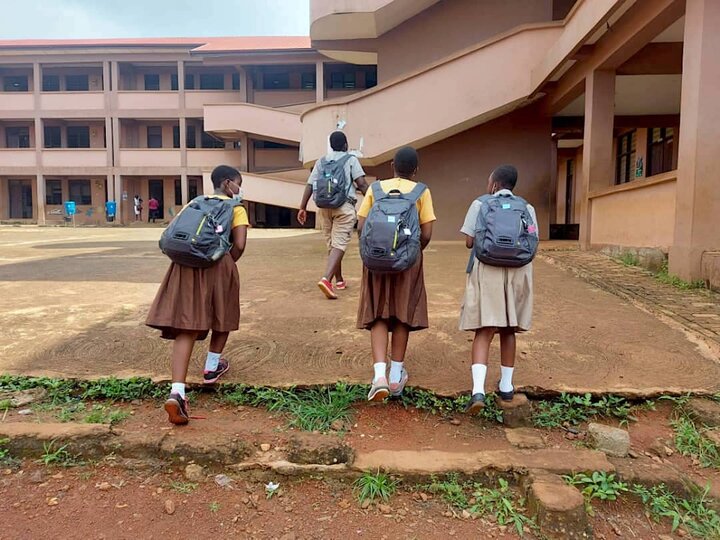 Children with air pollution monitoring backpacks in Ghana